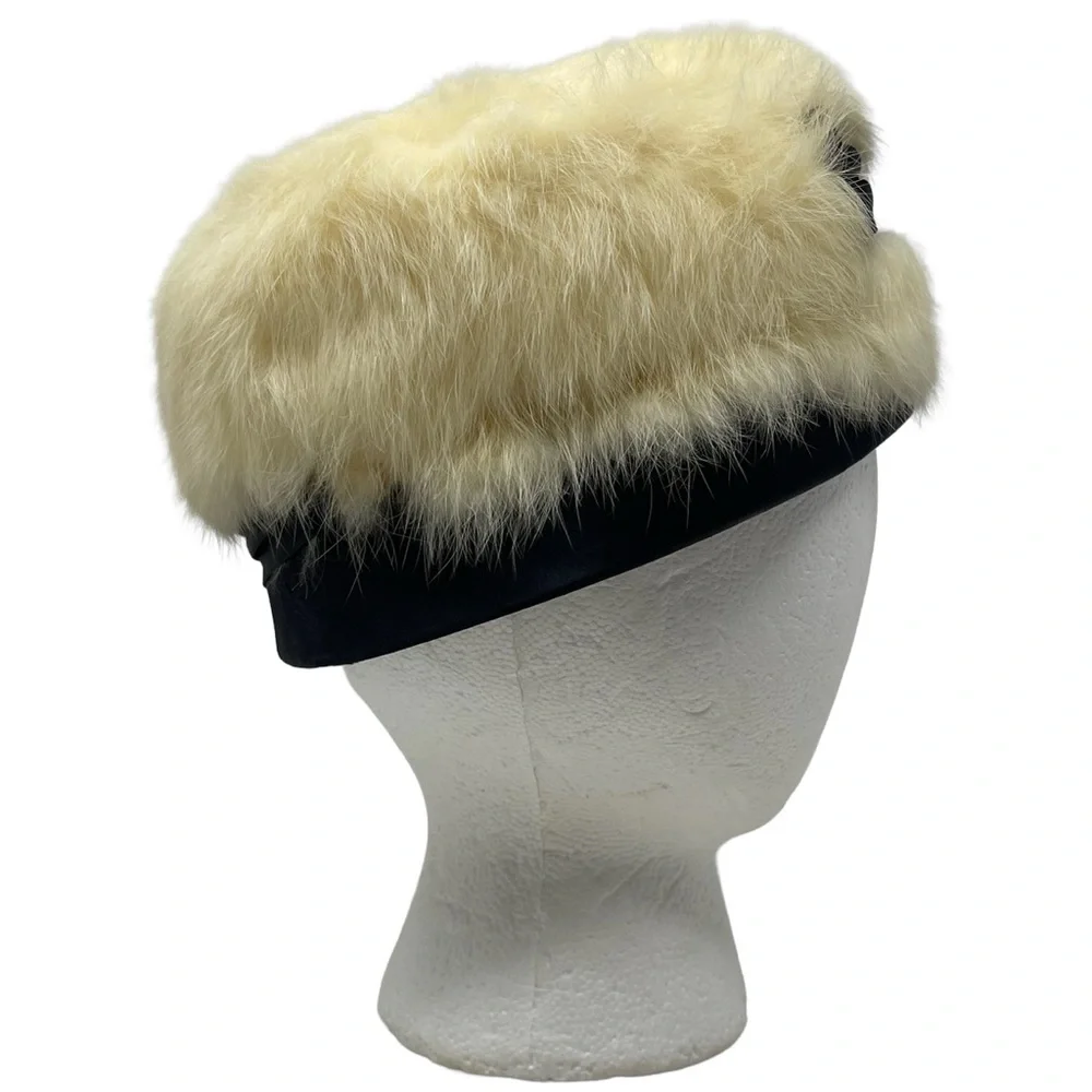 Vintage The Bonnet Shoppe Cream Faux Fur Black Satin Pillbox Hat Made In USA - Picture 3 of 9